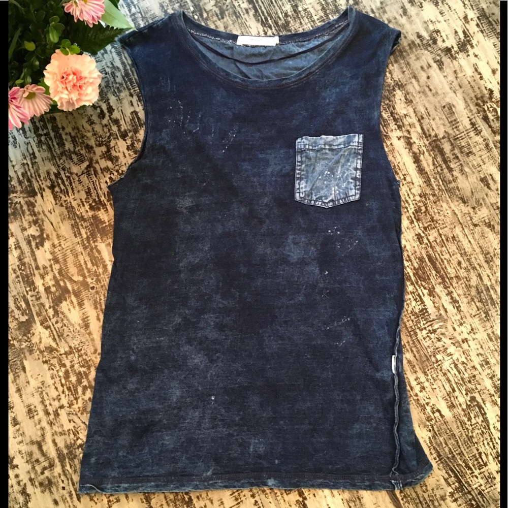 🌻 2/$16 Zara Special-T W&B Collection Navy Tee